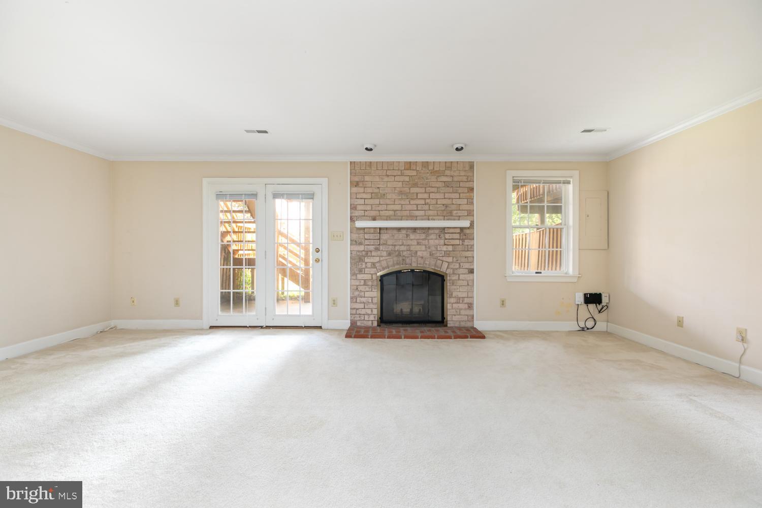 COLONIES OF MADRILLON - Residential Lease