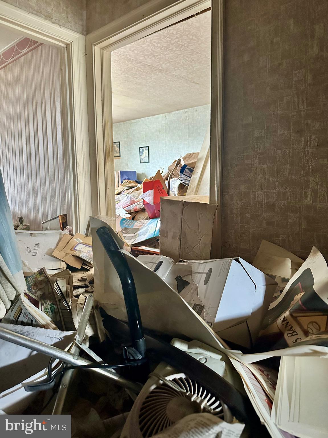 OXFORD CIRCLE - Residential