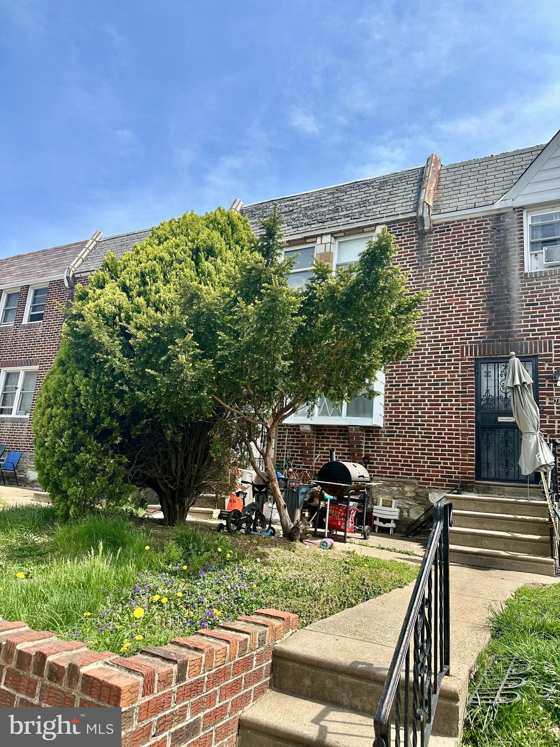 OXFORD CIRCLE - Residential