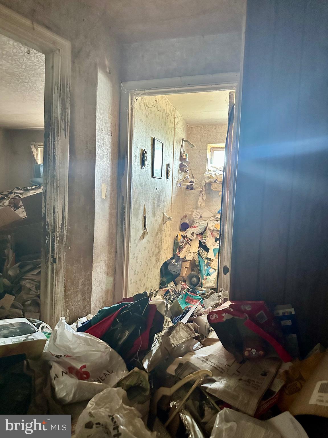 OXFORD CIRCLE - Residential