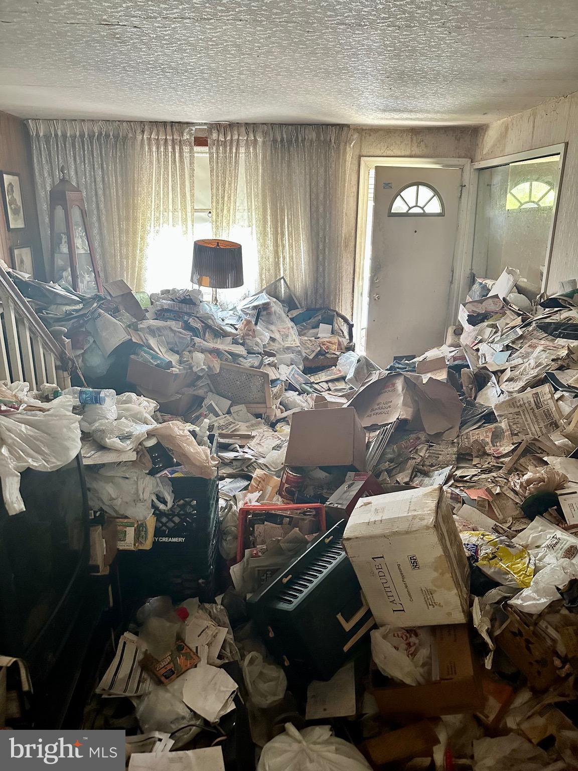 OXFORD CIRCLE - Residential