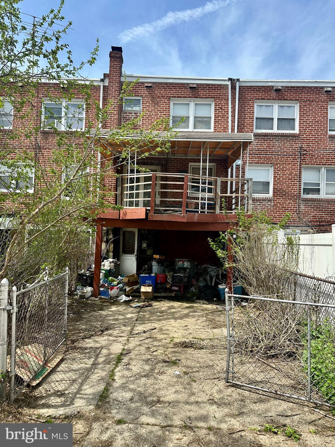 OXFORD CIRCLE - Residential