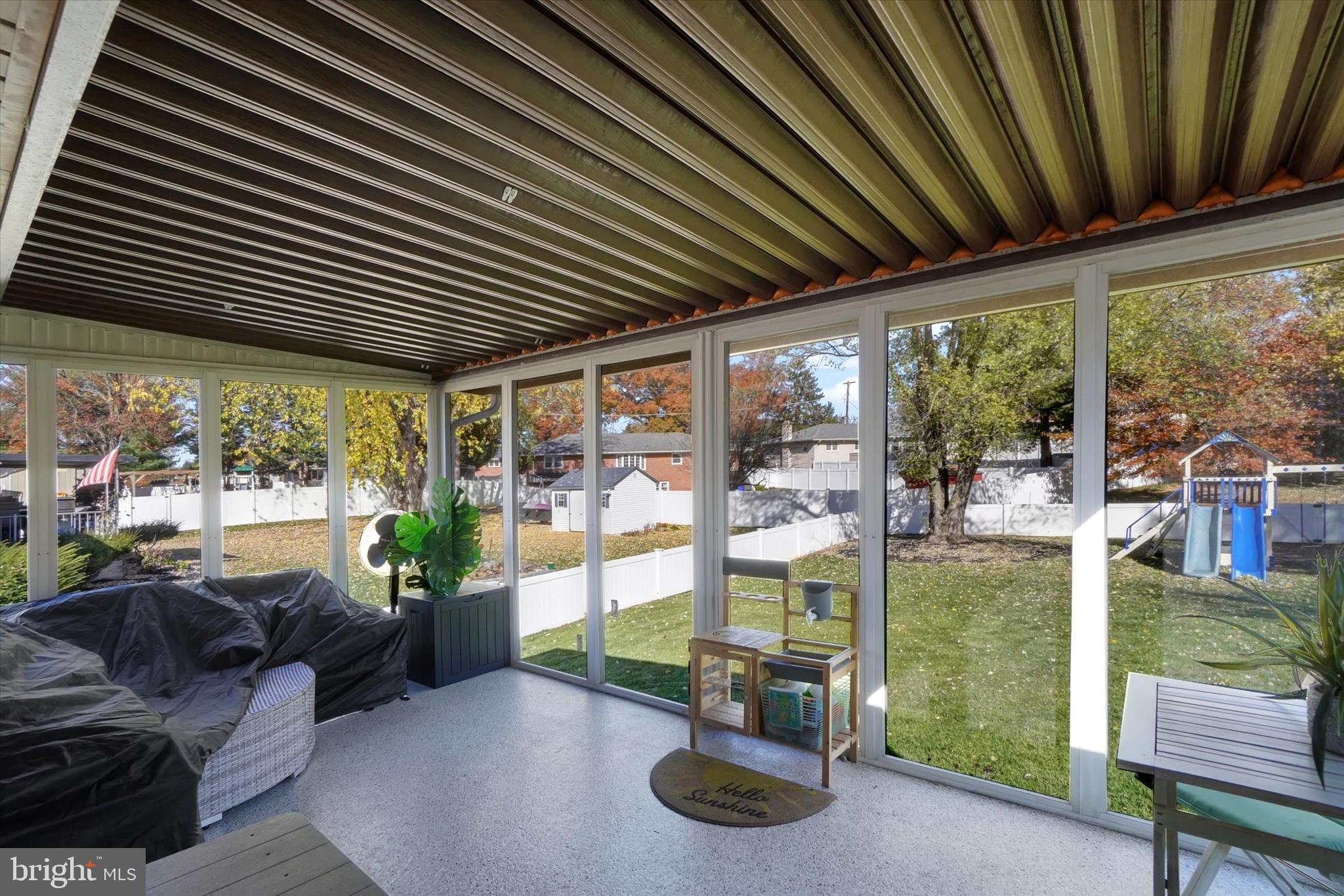 SUNSET LANE - Residential