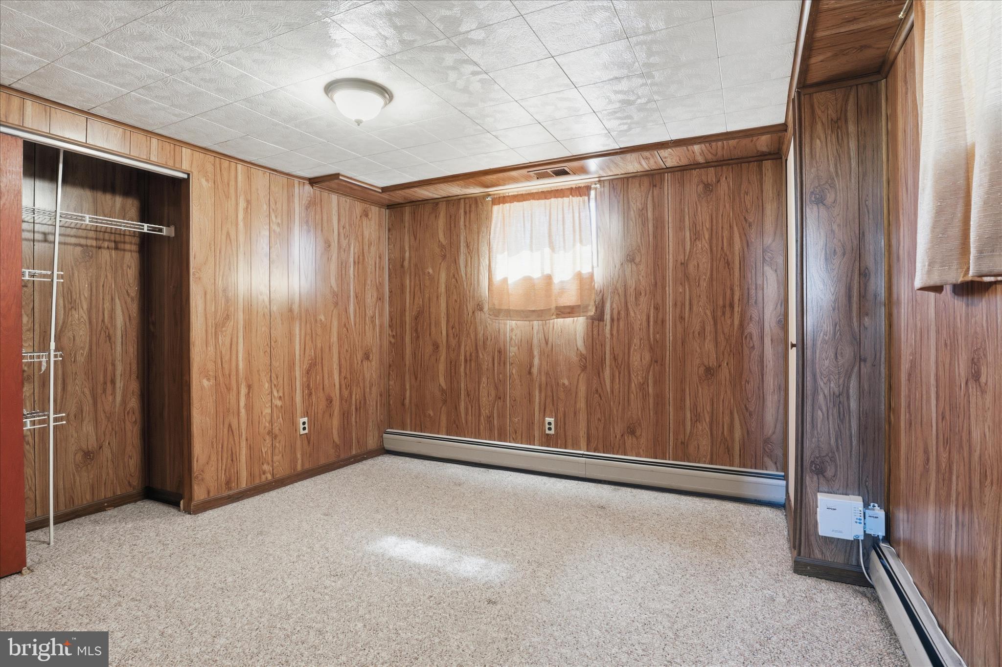 CLINTON - Residential