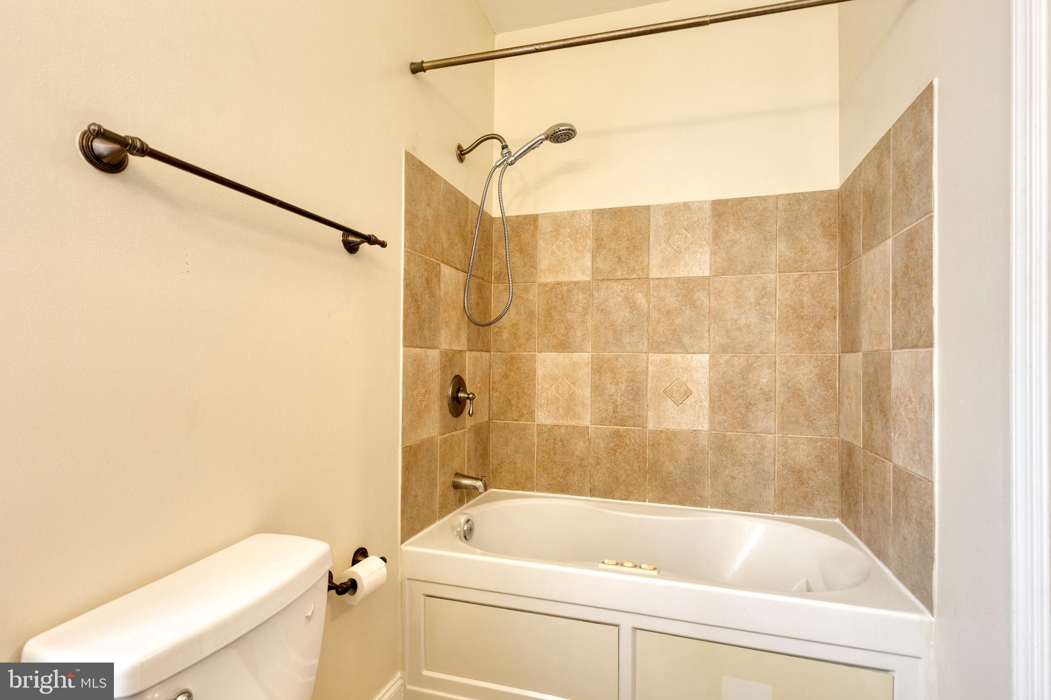 PIGTOWN HISTORIC DISTRICT - Residential Lease