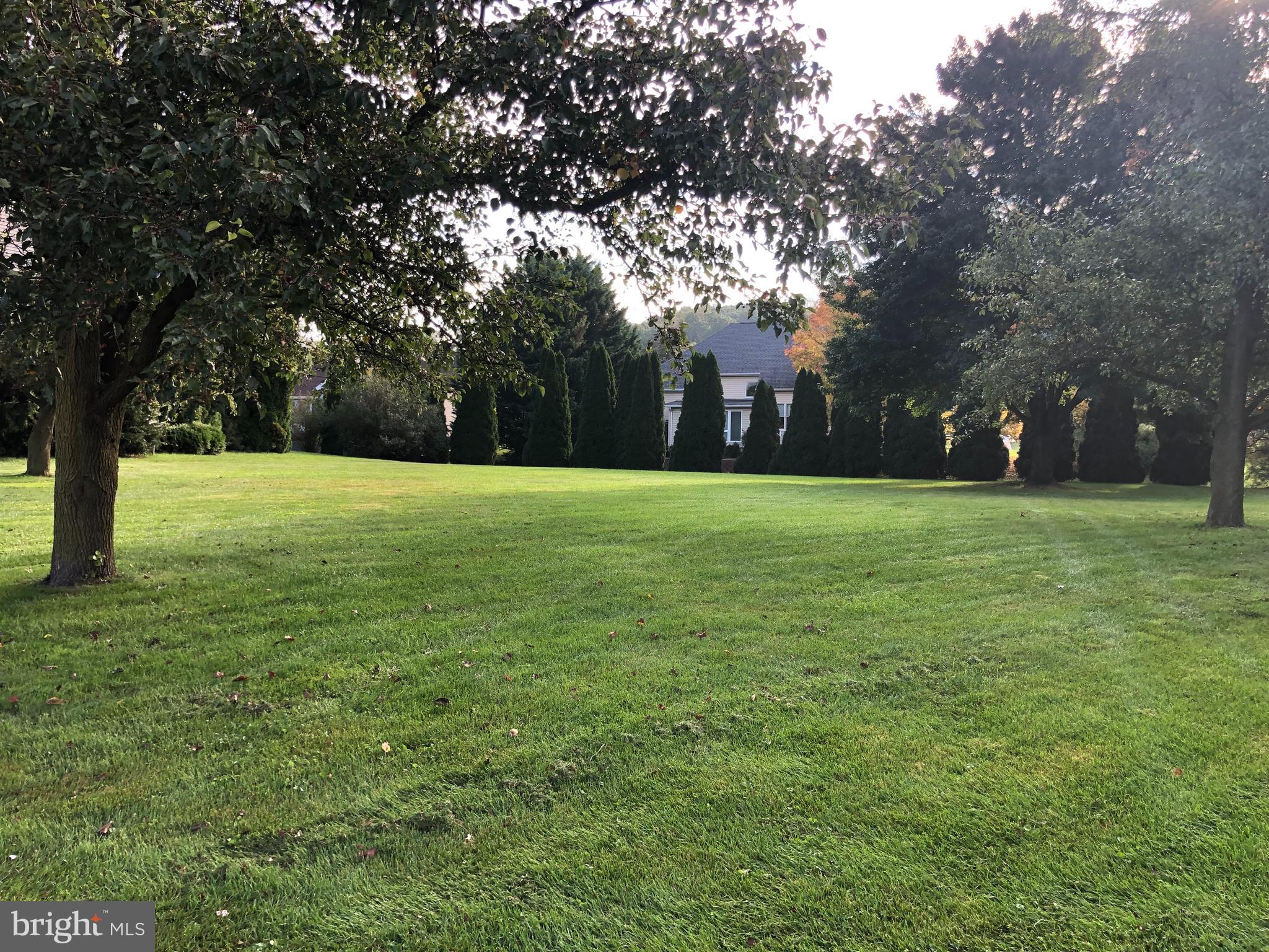 PENN NATIONAL - Land