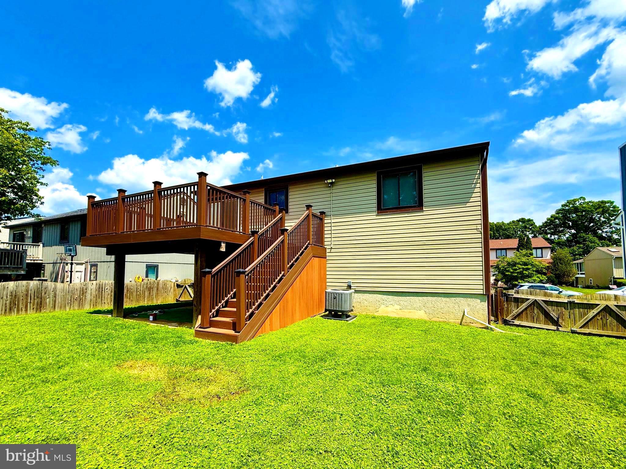 SUE CREEK LANDING - Residential