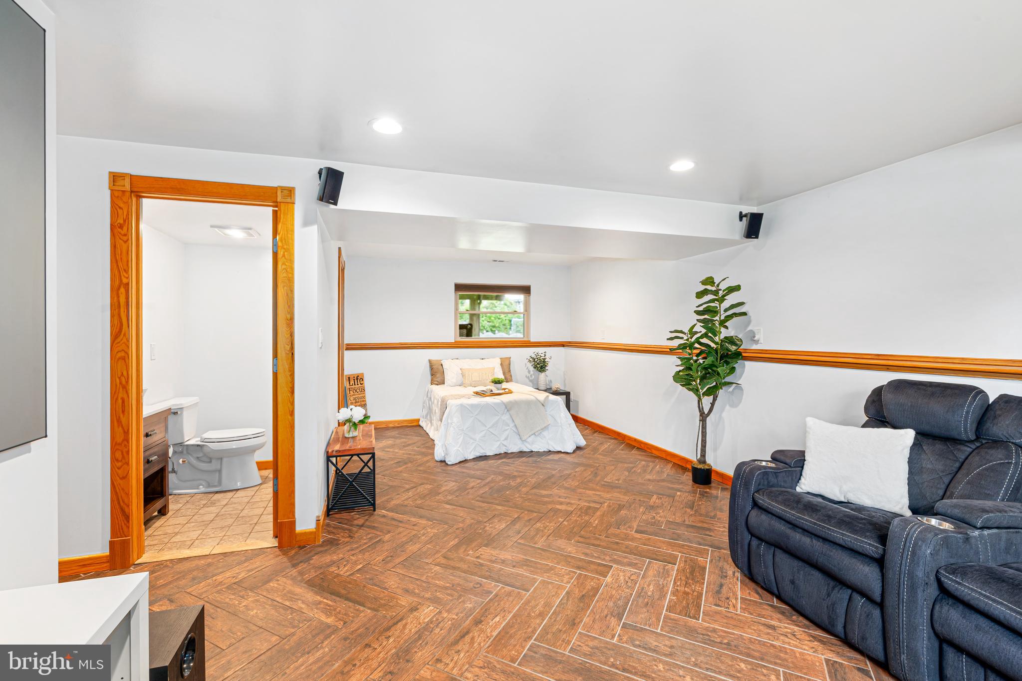 SUE CREEK LANDING - Residential