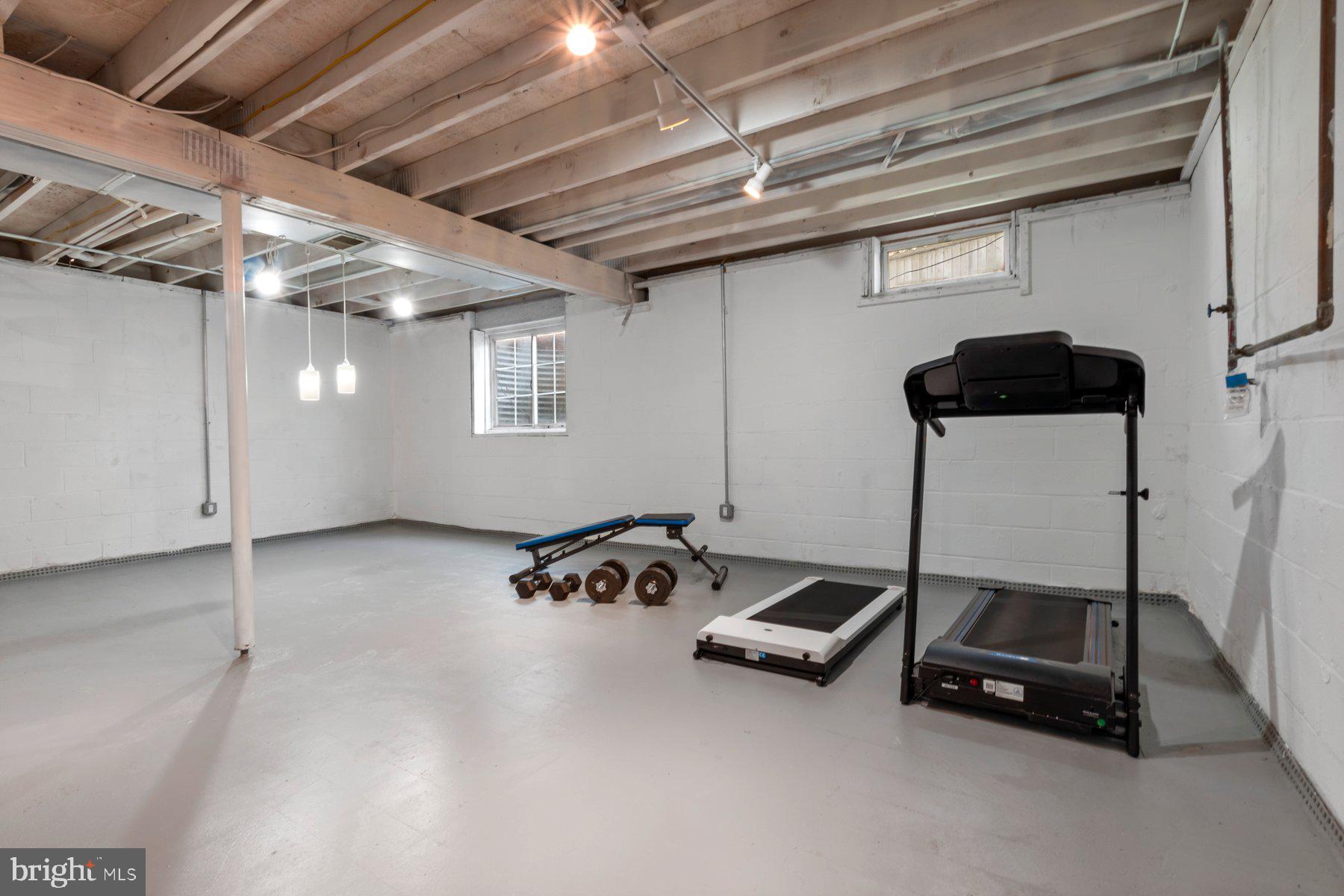 HARMANS WOODS - Residential