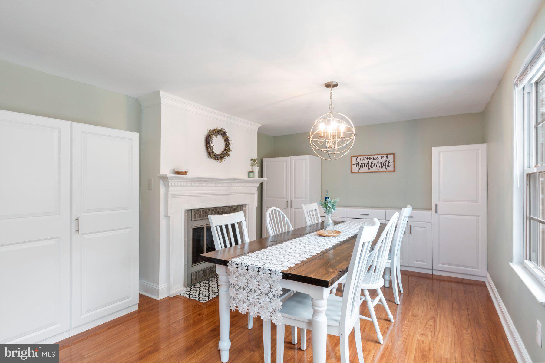 HARMANS WOODS - Residential