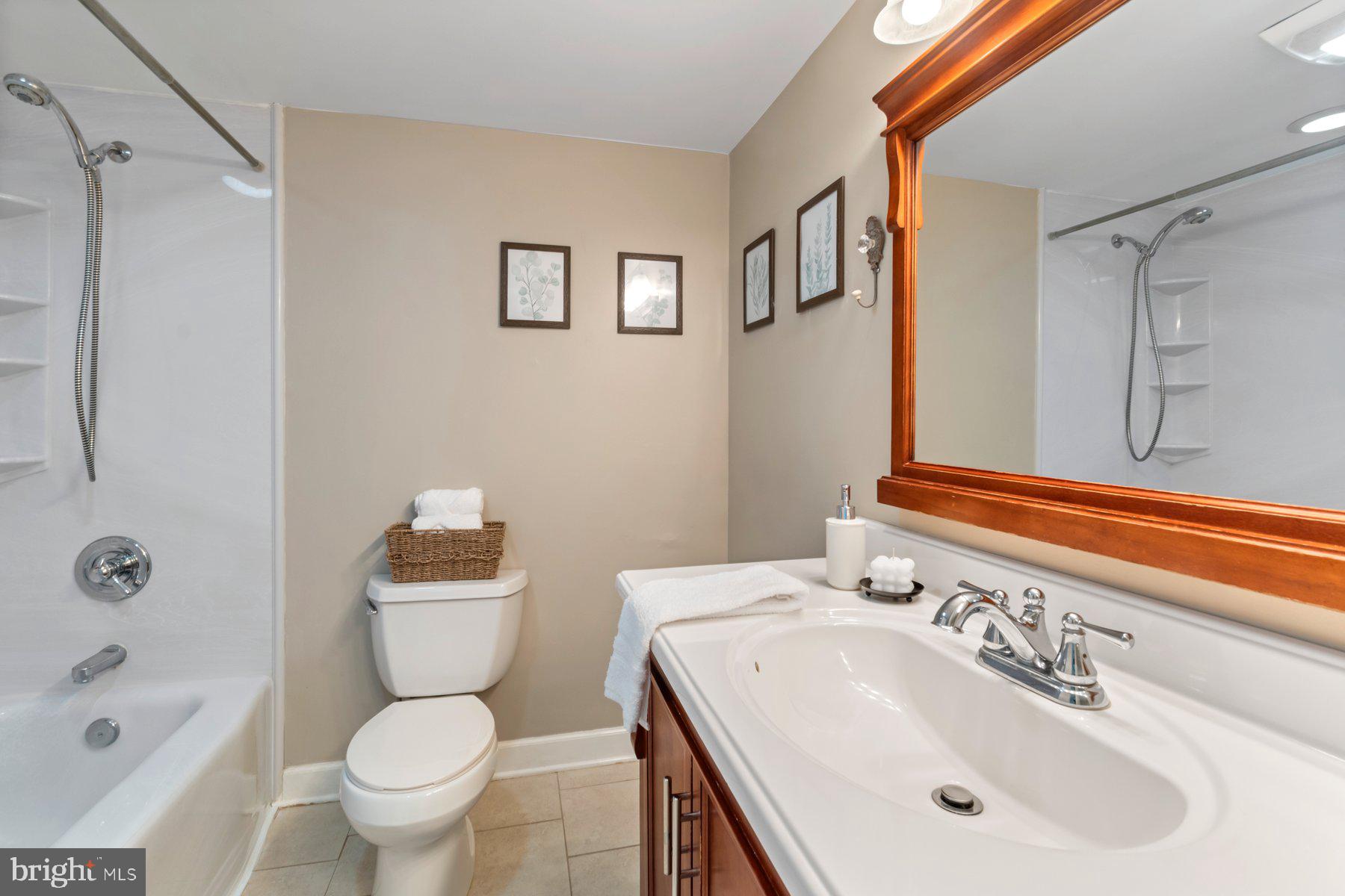 HARMANS WOODS - Residential