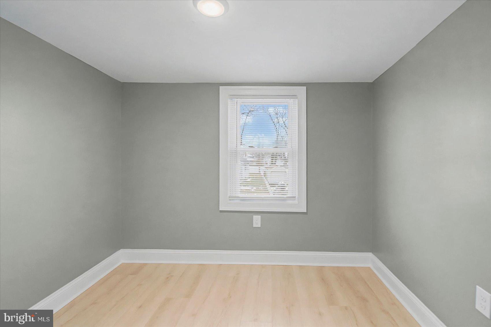 GRAY MANOR - Residential