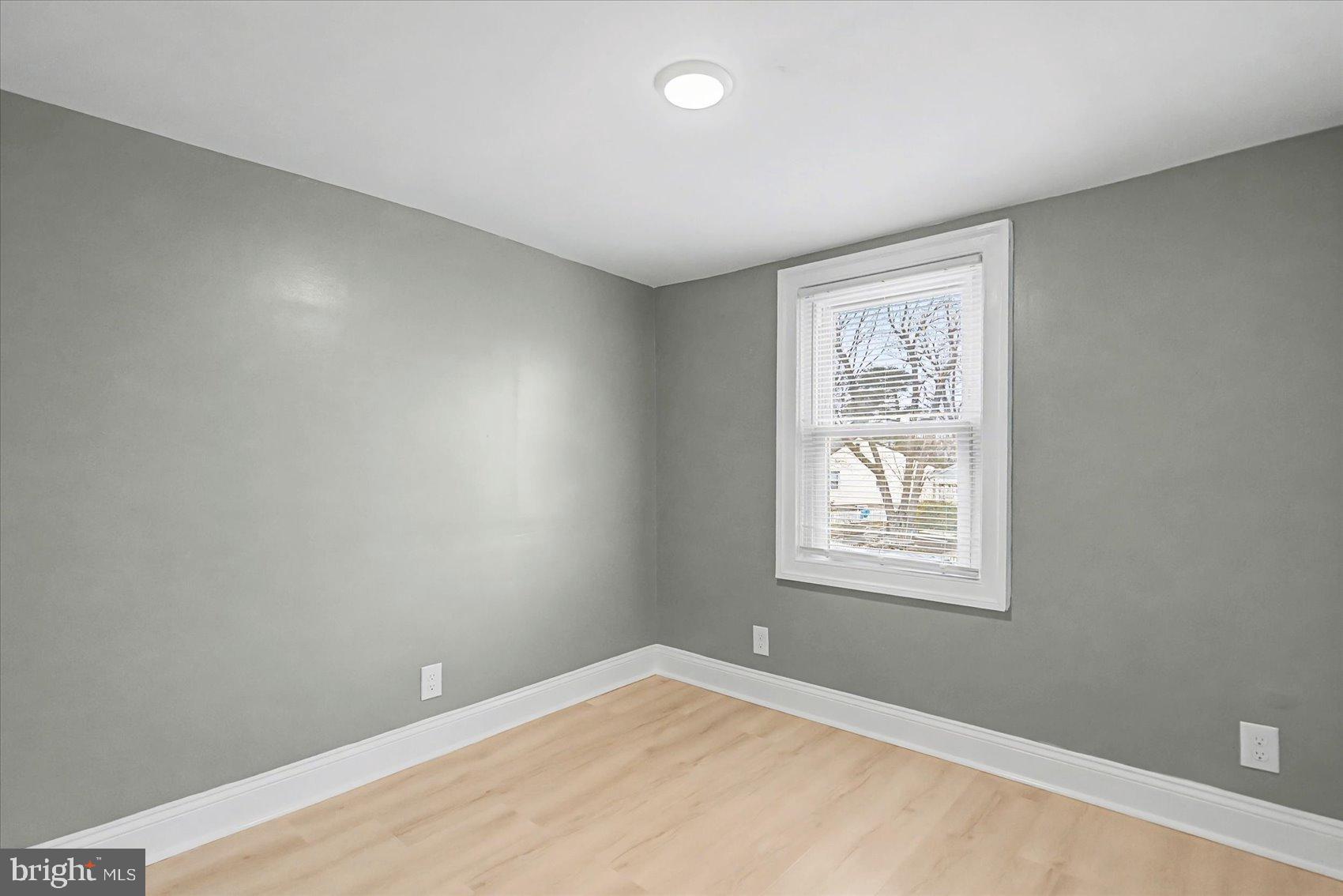 GRAY MANOR - Residential