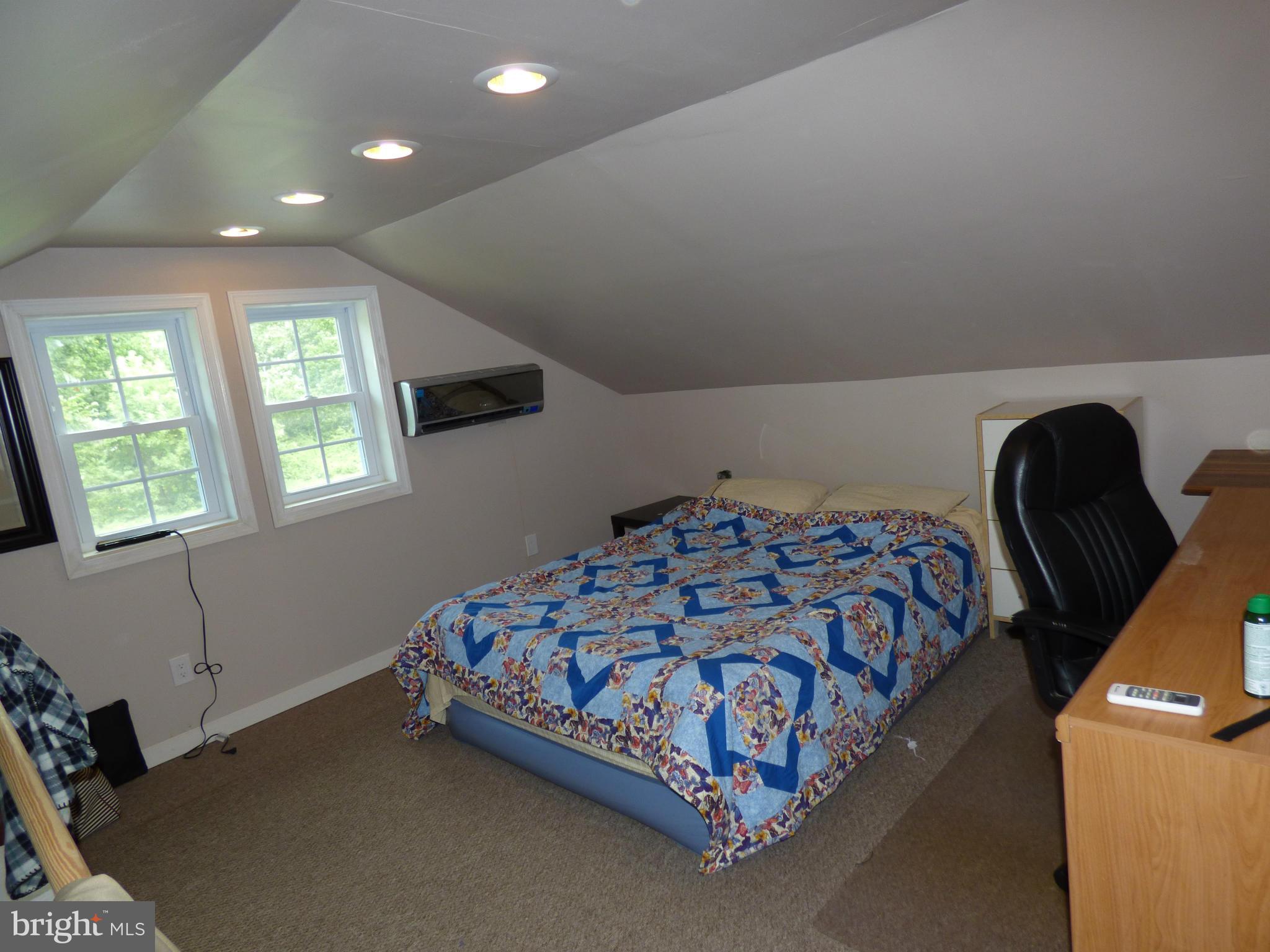 COVE CREEK CLUB - Residential