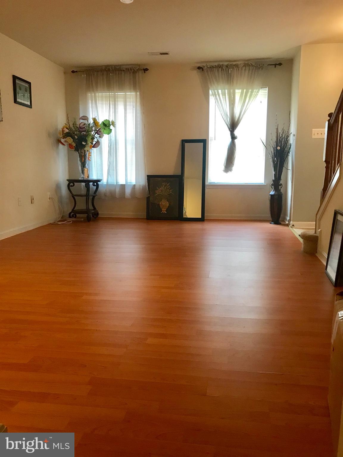 SEVEN OAKS - Residential Lease