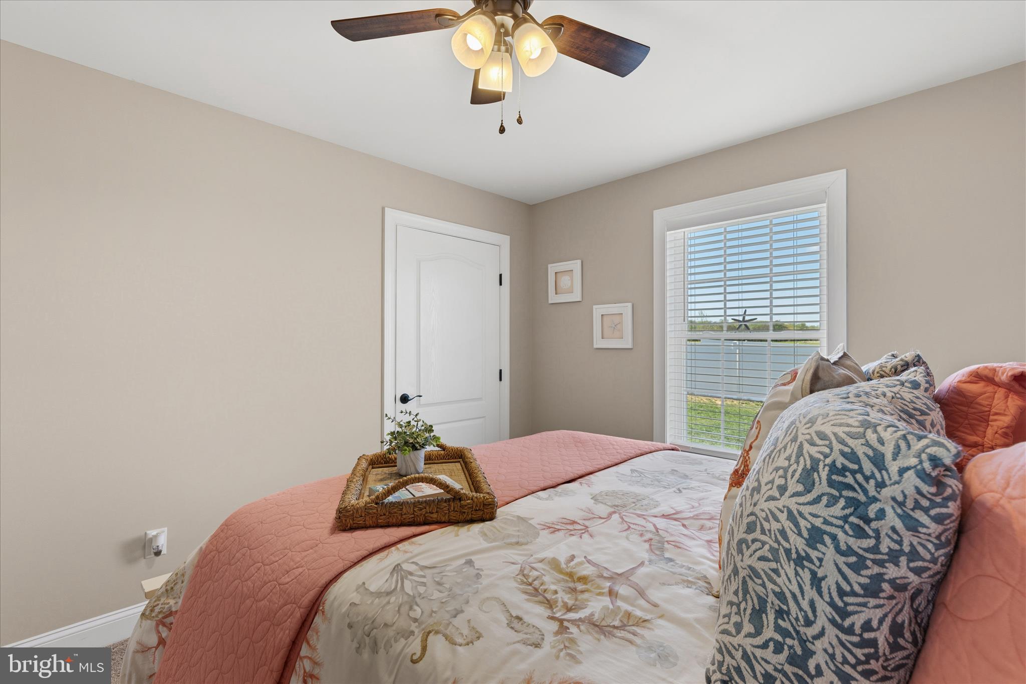 EAGLE MANOR - Residential