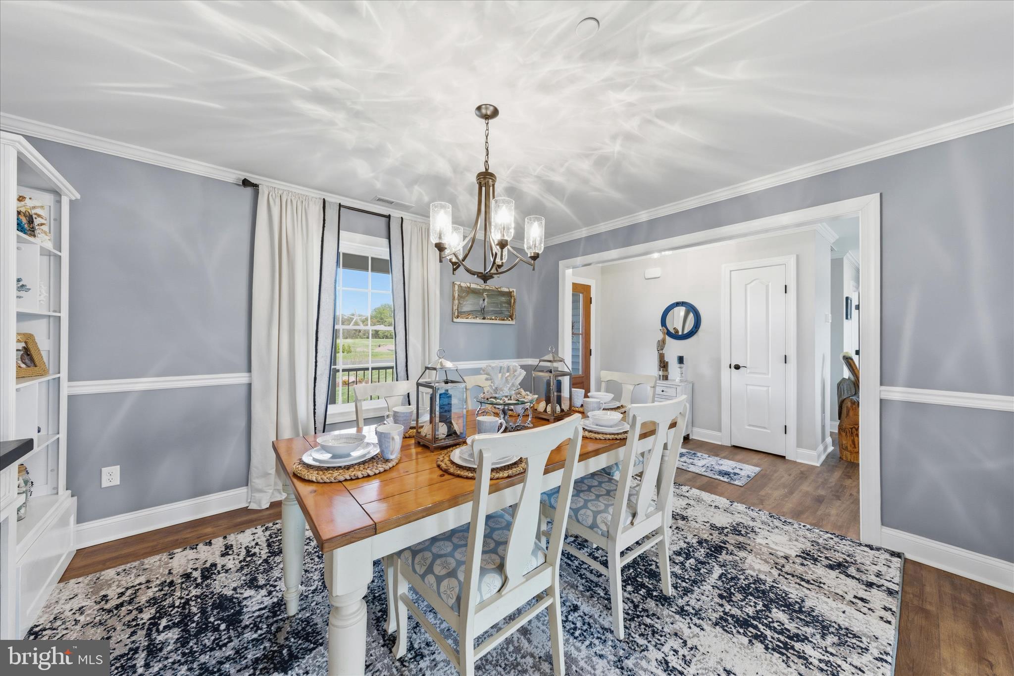 EAGLE MANOR - Residential