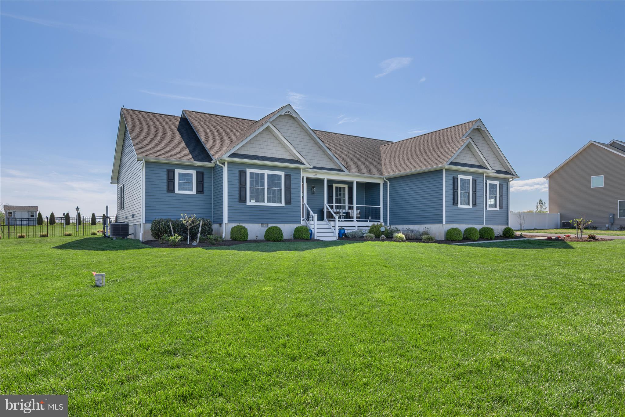 EAGLE MANOR - Residential