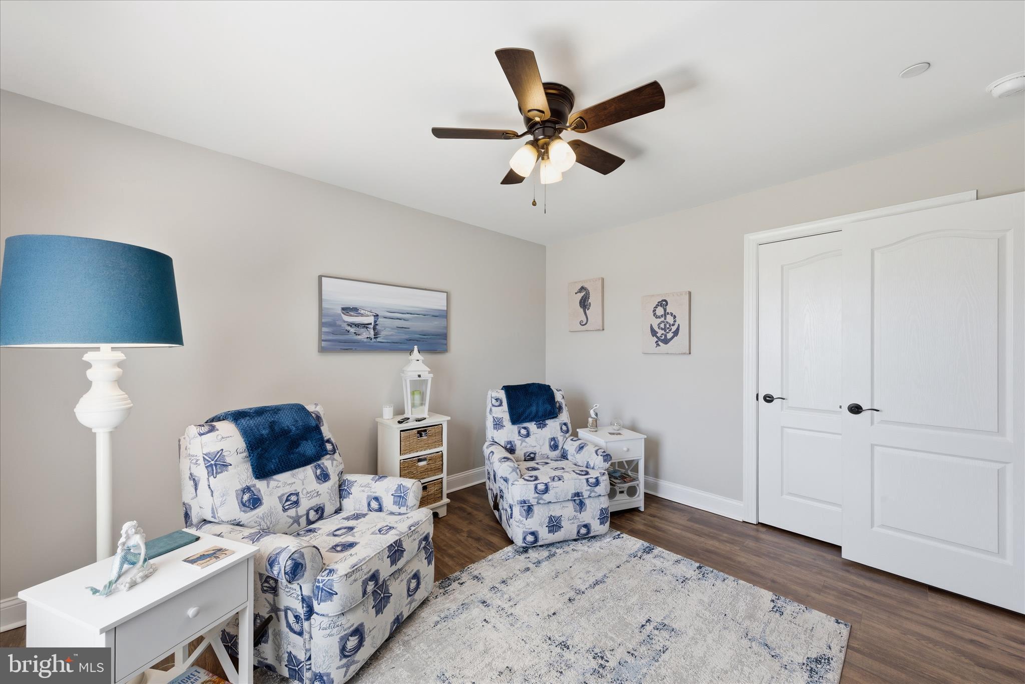 EAGLE MANOR - Residential