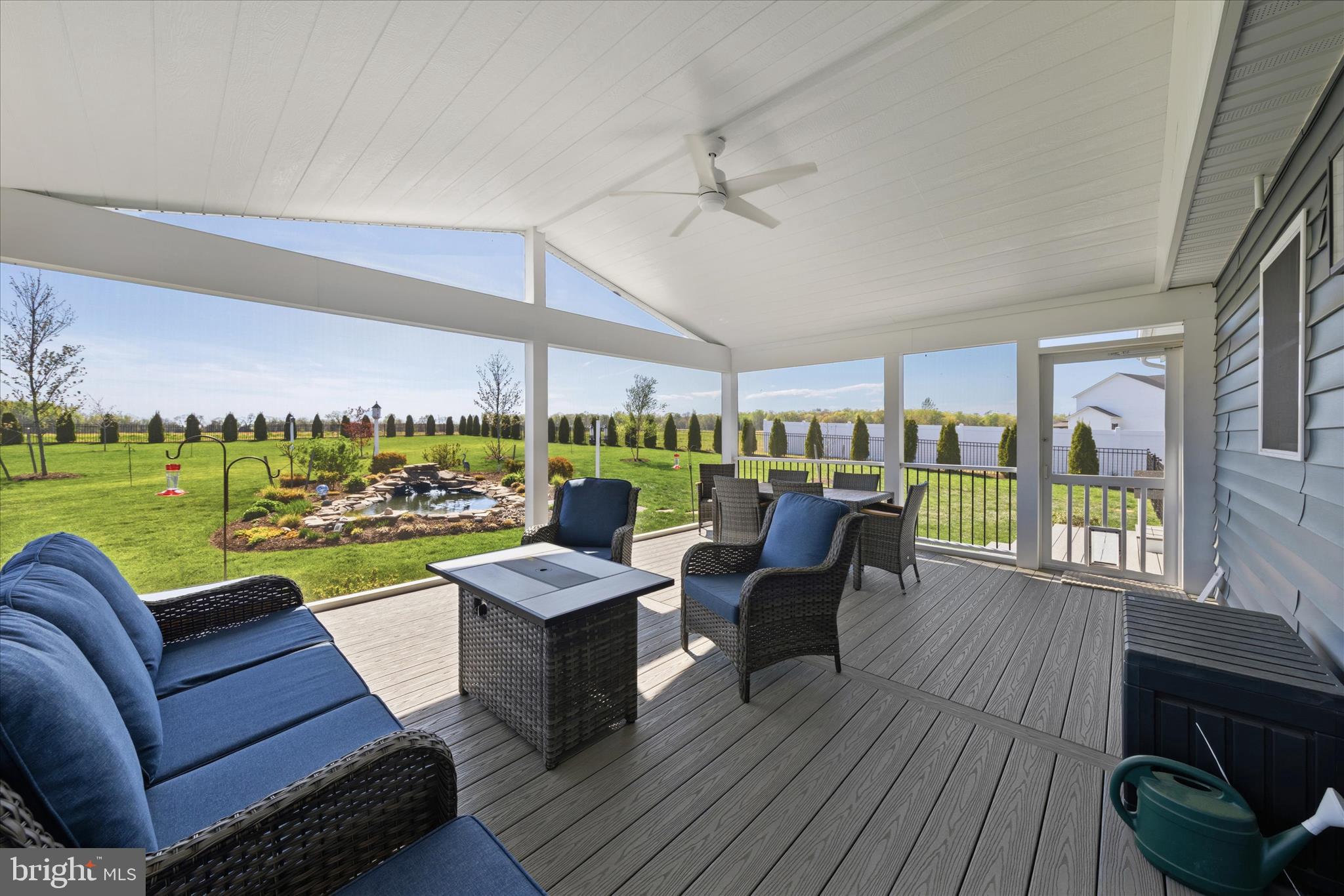 EAGLE MANOR - Residential