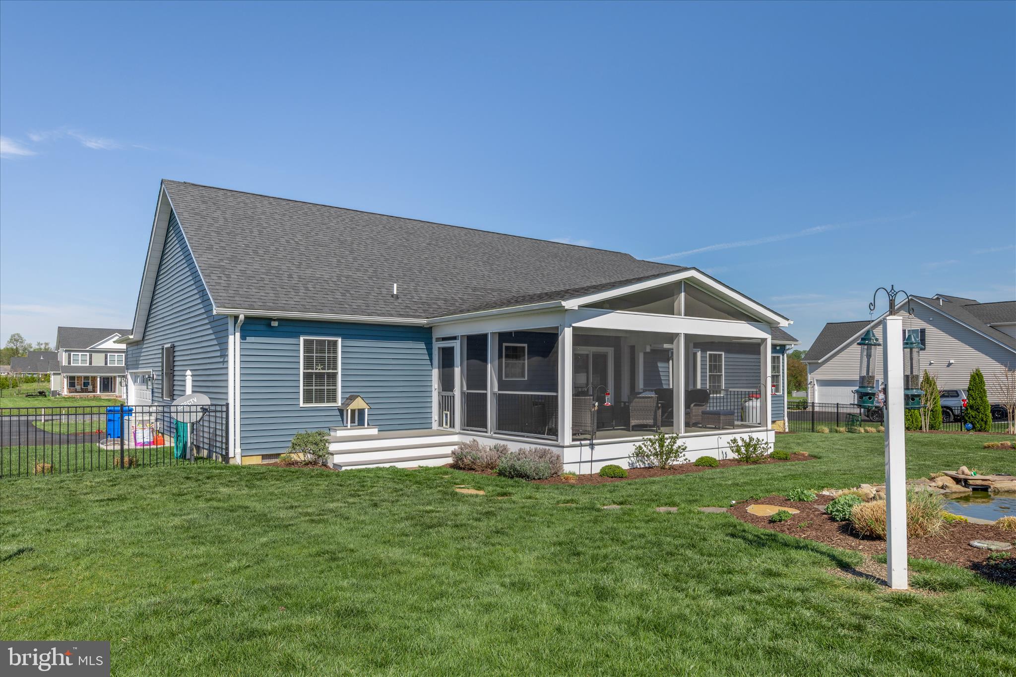 EAGLE MANOR - Residential