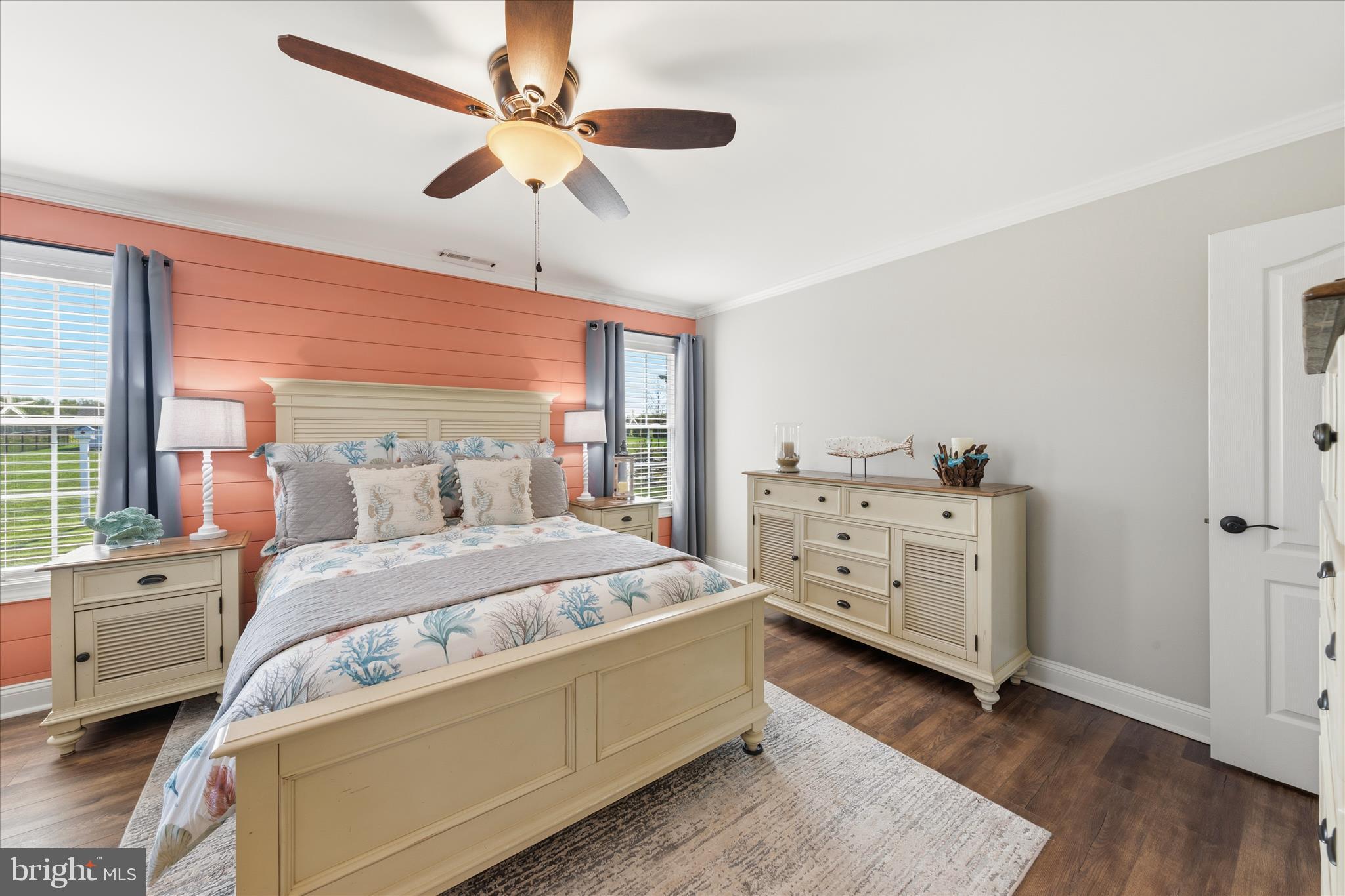 EAGLE MANOR - Residential