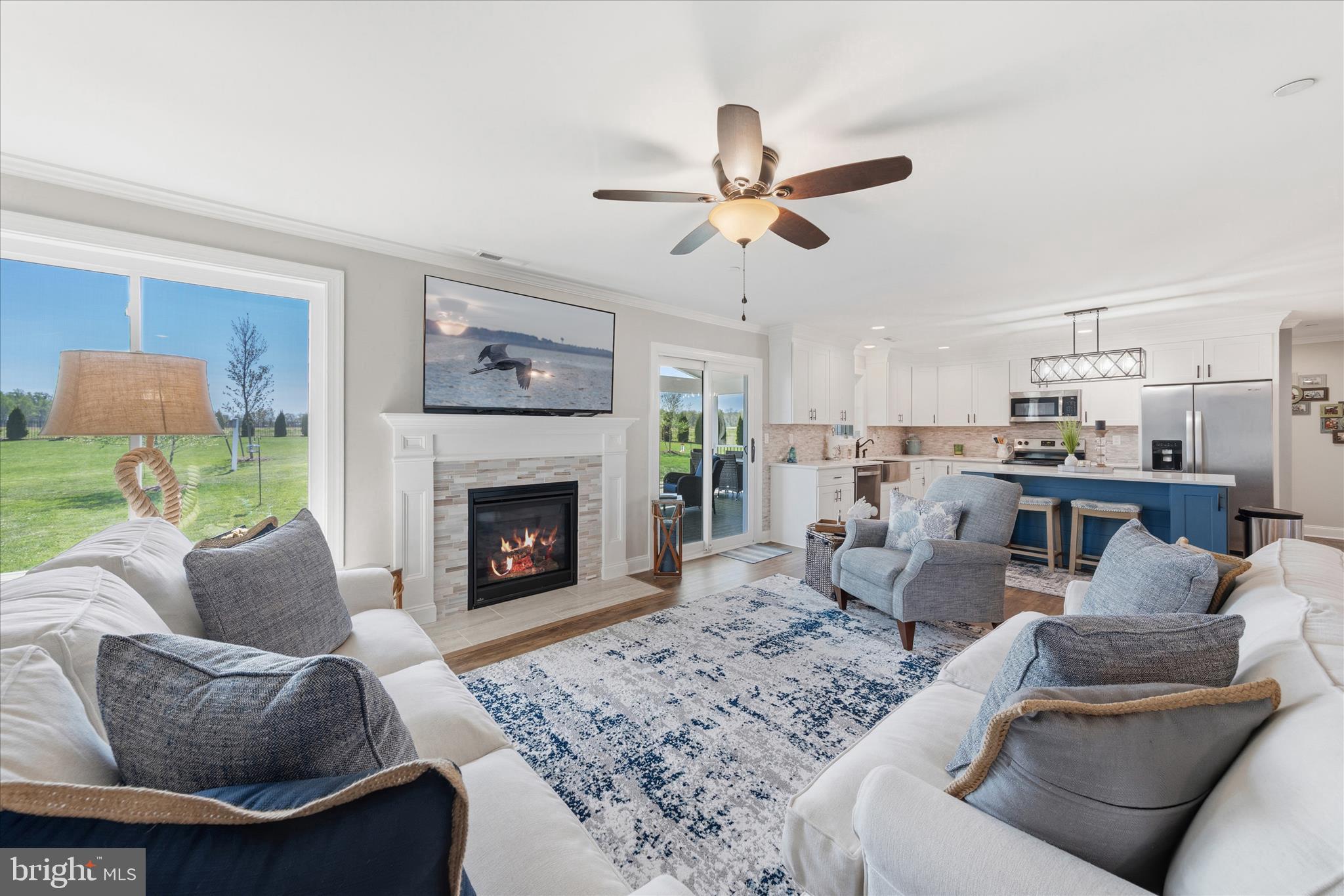 EAGLE MANOR - Residential