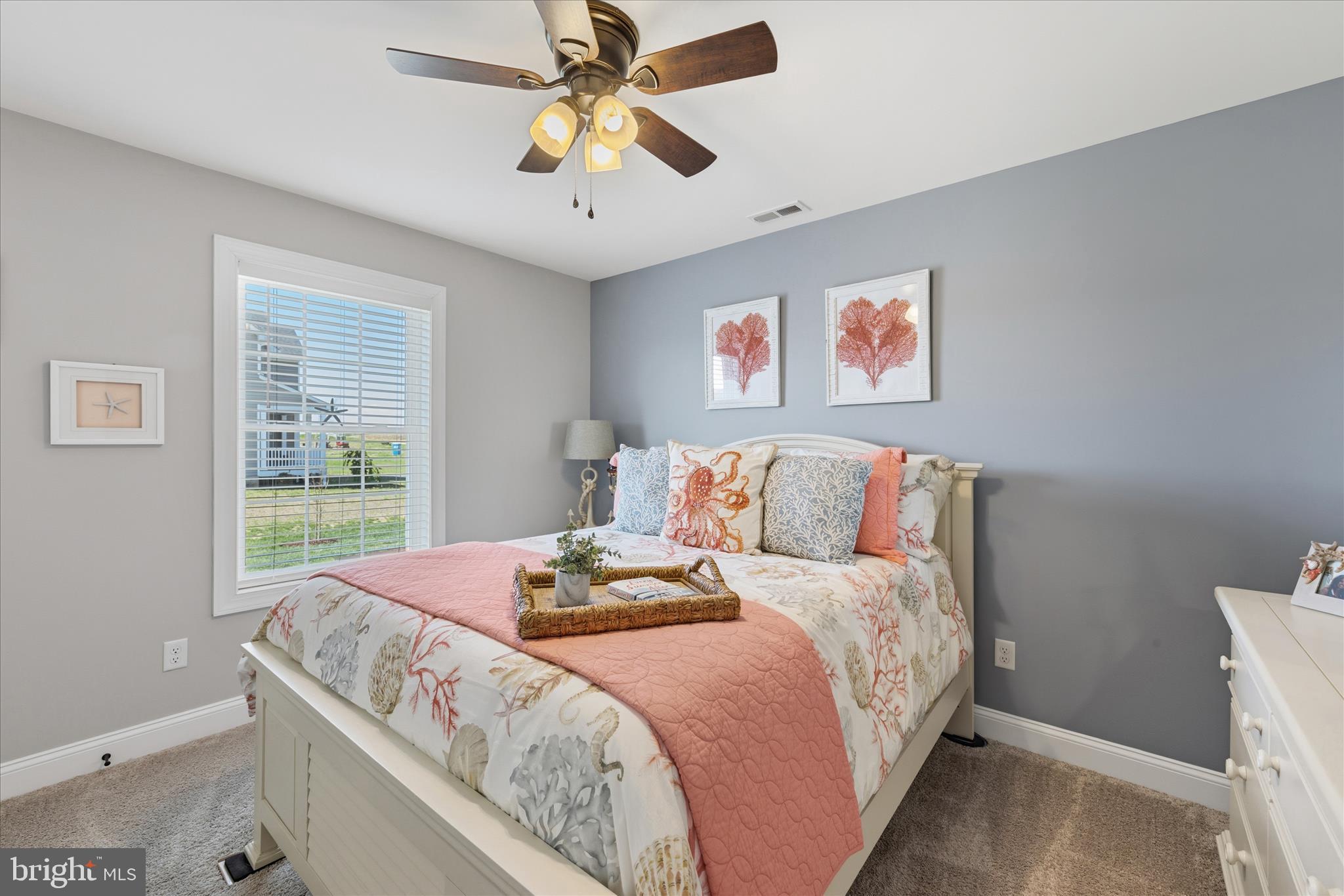 EAGLE MANOR - Residential