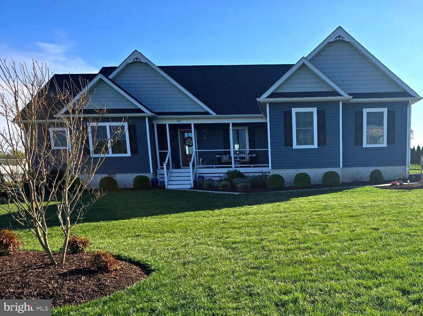 EAGLE MANOR - Residential