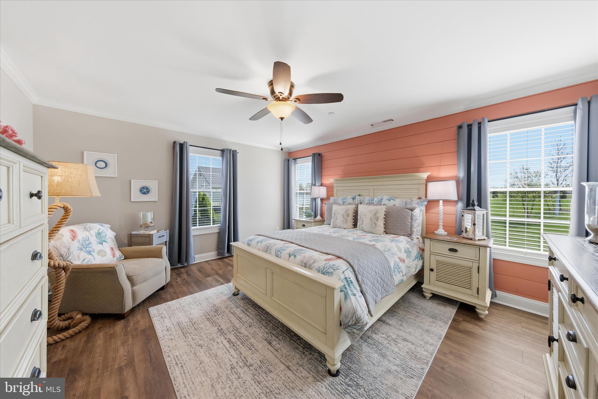 EAGLE MANOR - Residential