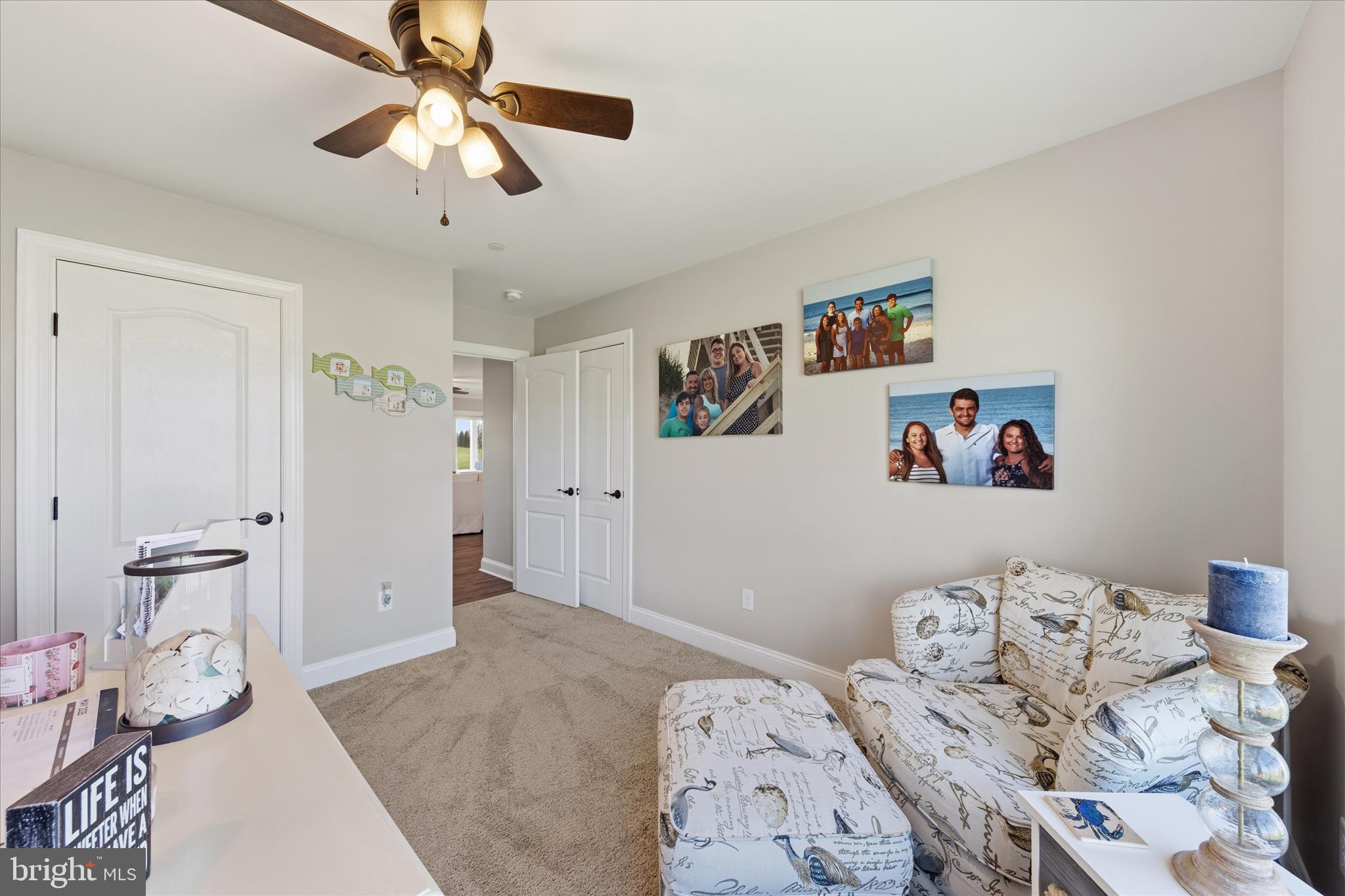 EAGLE MANOR - Residential