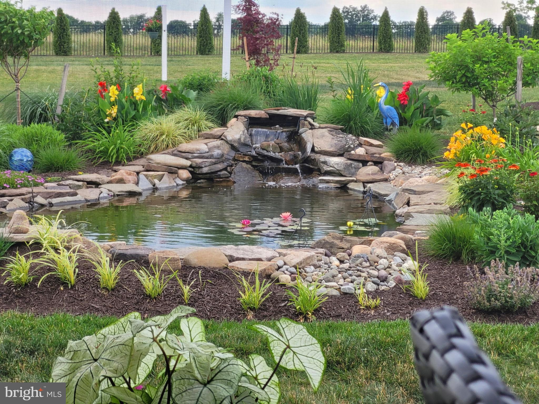 EAGLE MANOR - Residential