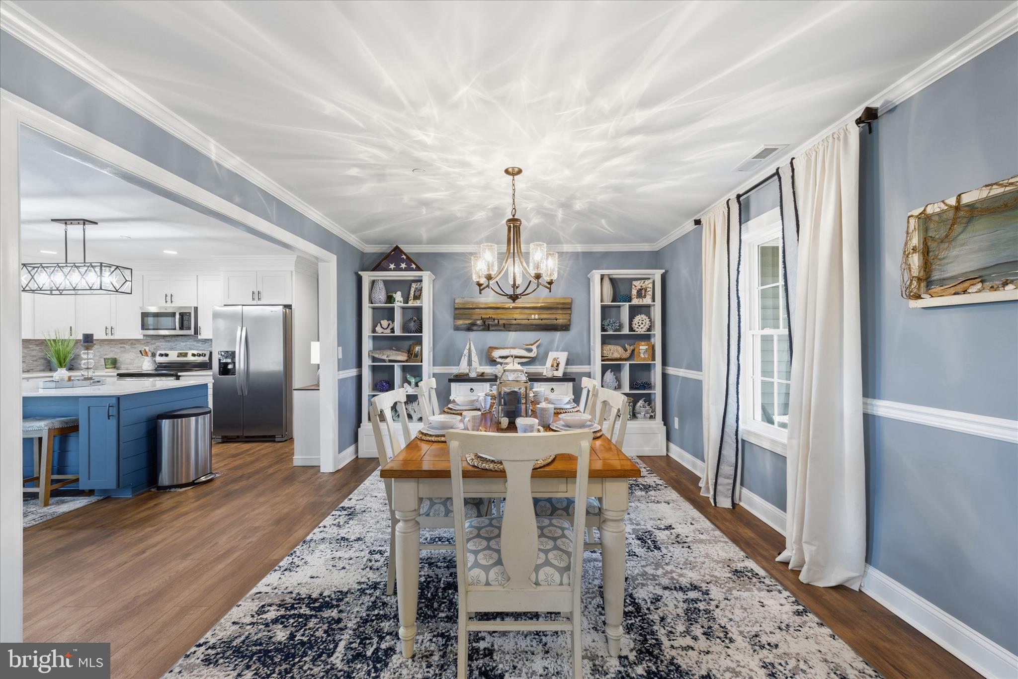 EAGLE MANOR - Residential