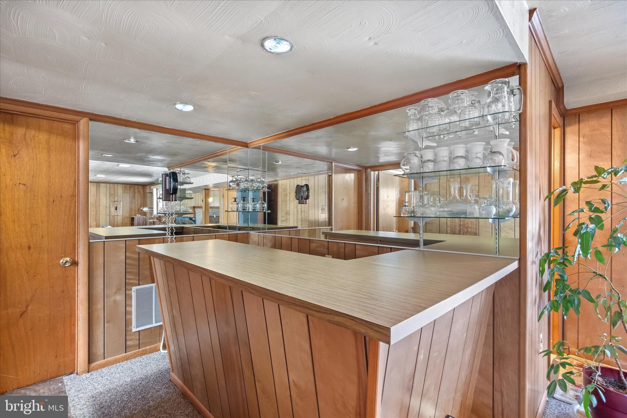 TANTALLON SQUARE - Residential