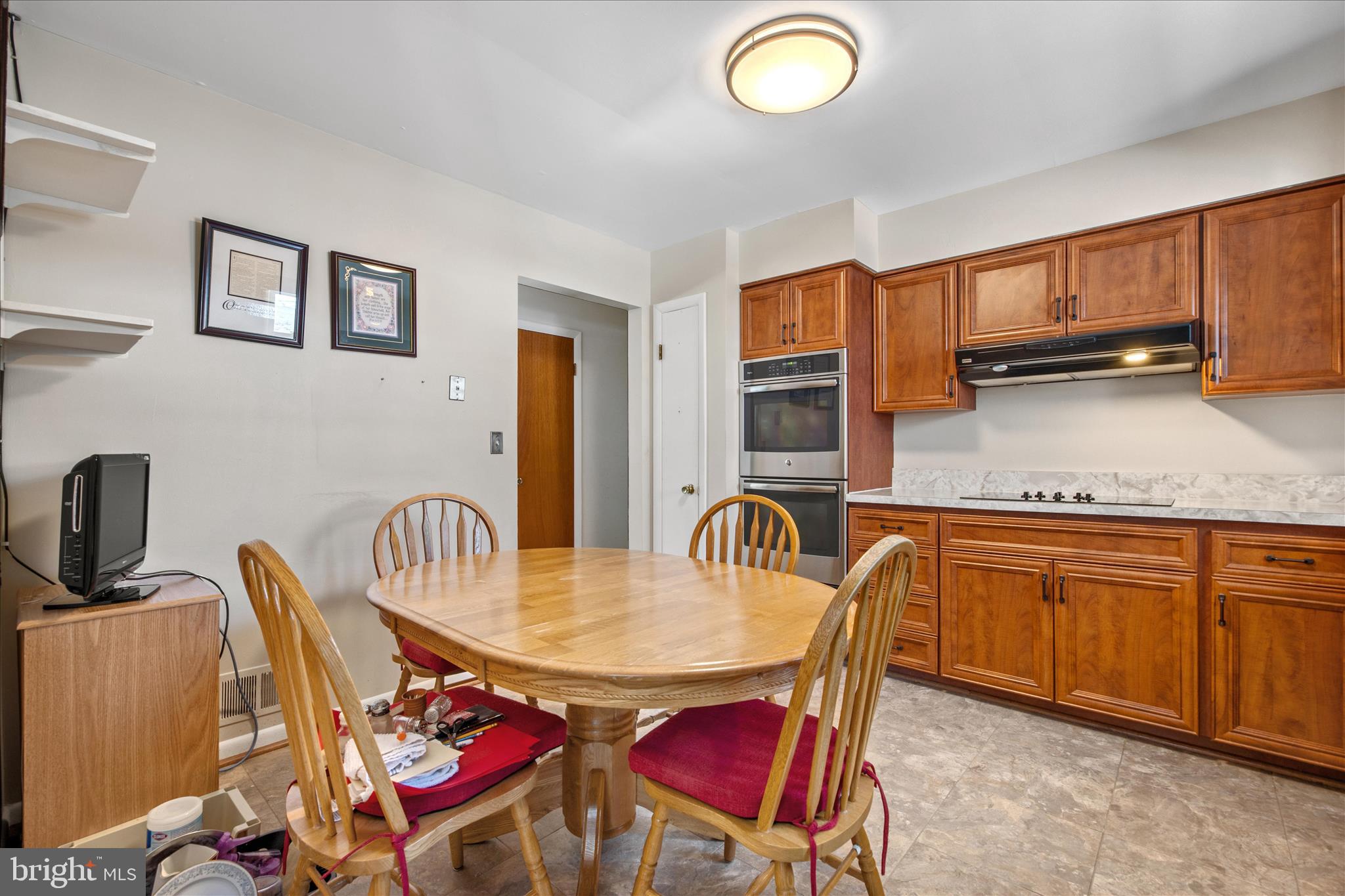 TANTALLON SQUARE - Residential