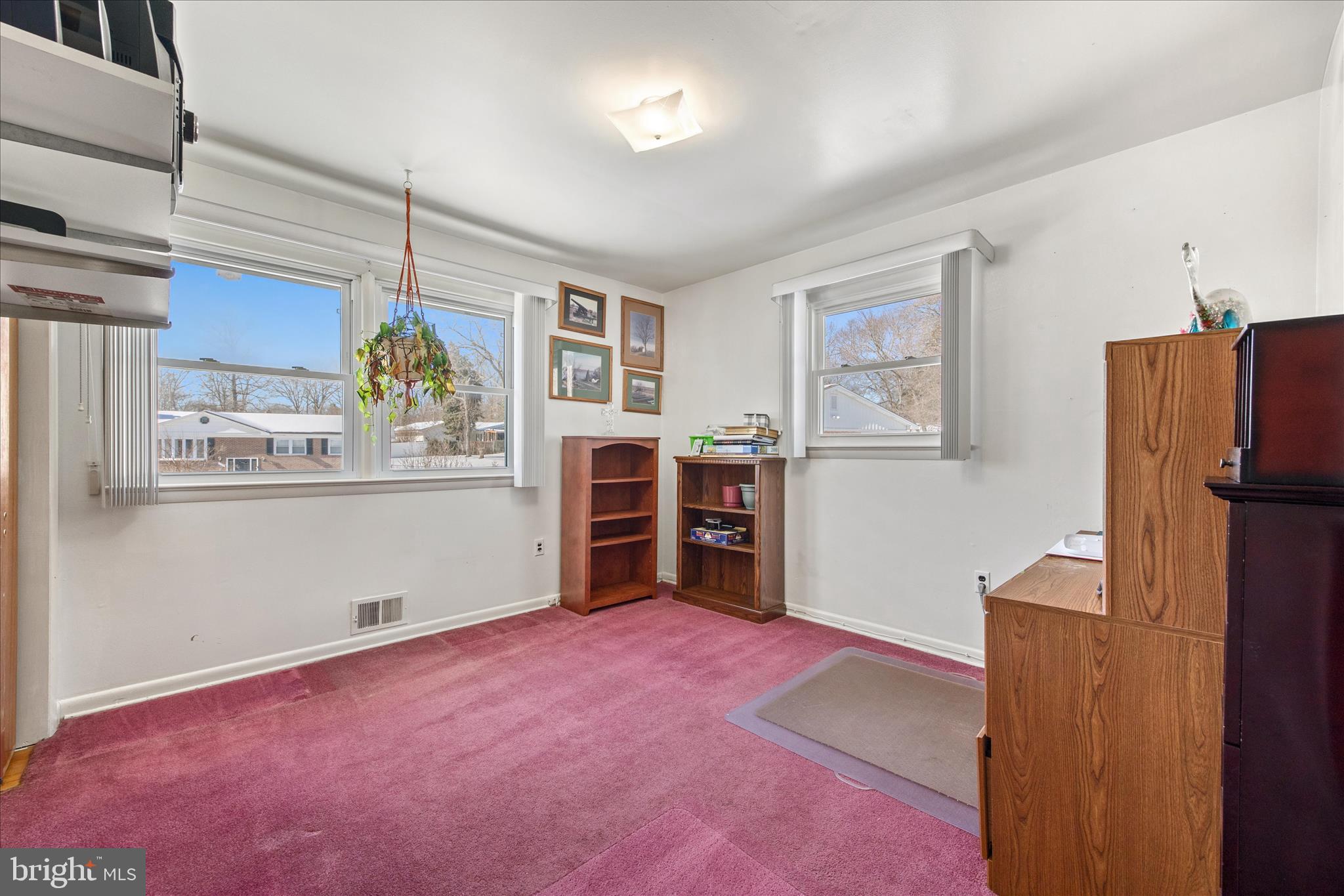 TANTALLON SQUARE - Residential