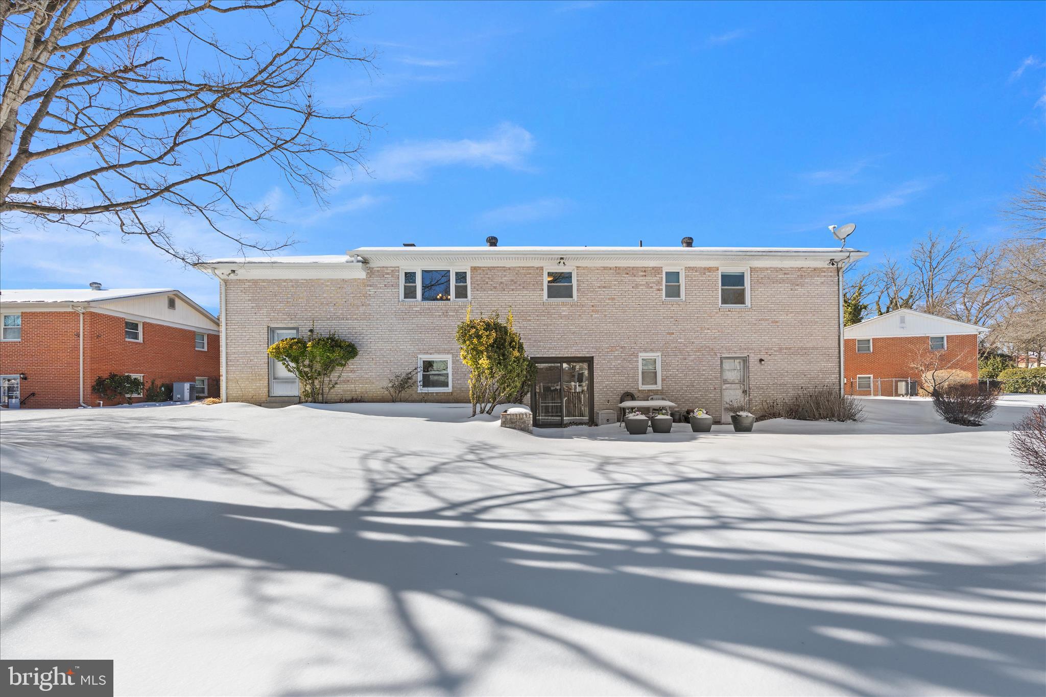 TANTALLON SQUARE - Residential