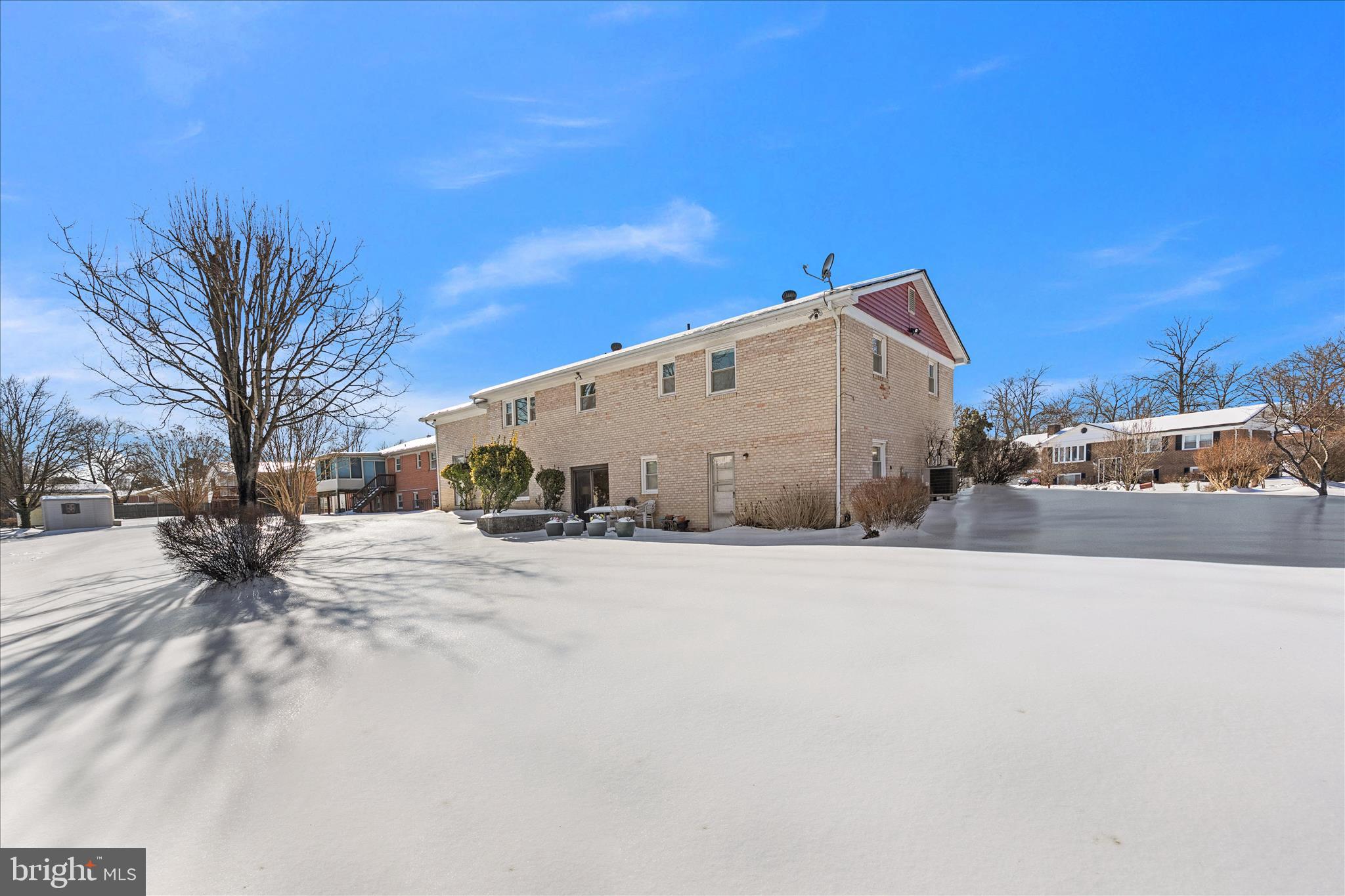 TANTALLON SQUARE - Residential