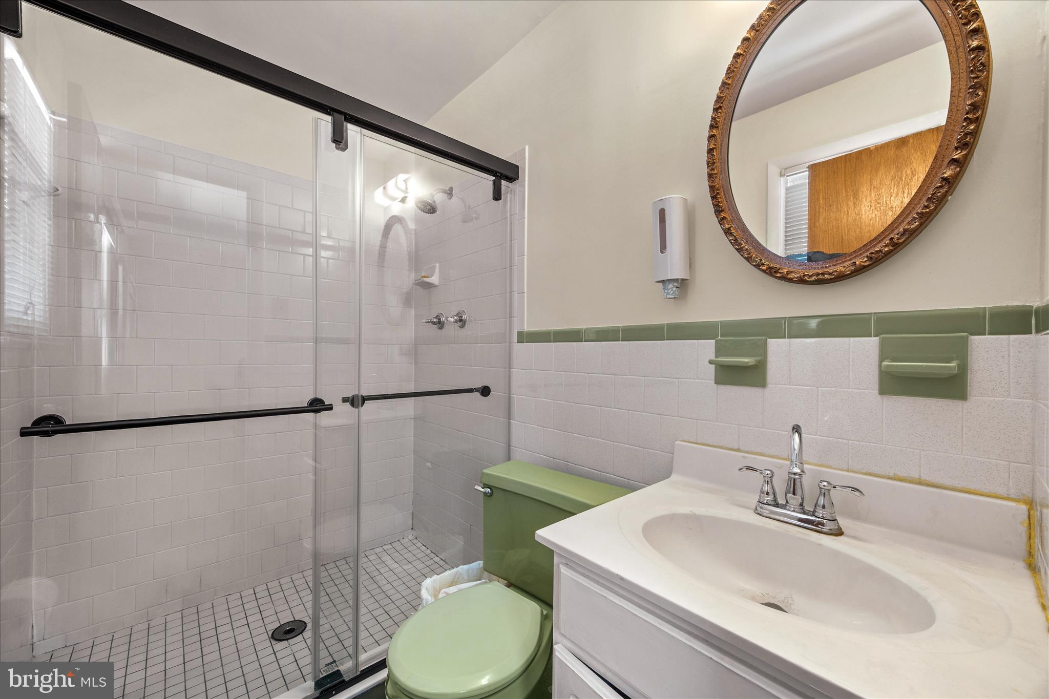 TANTALLON SQUARE - Residential