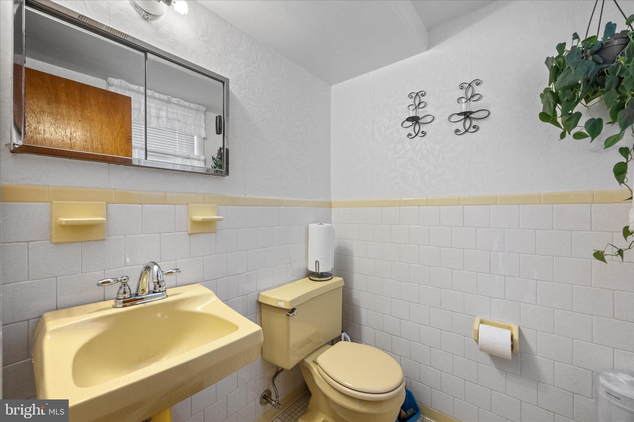 TANTALLON SQUARE - Residential