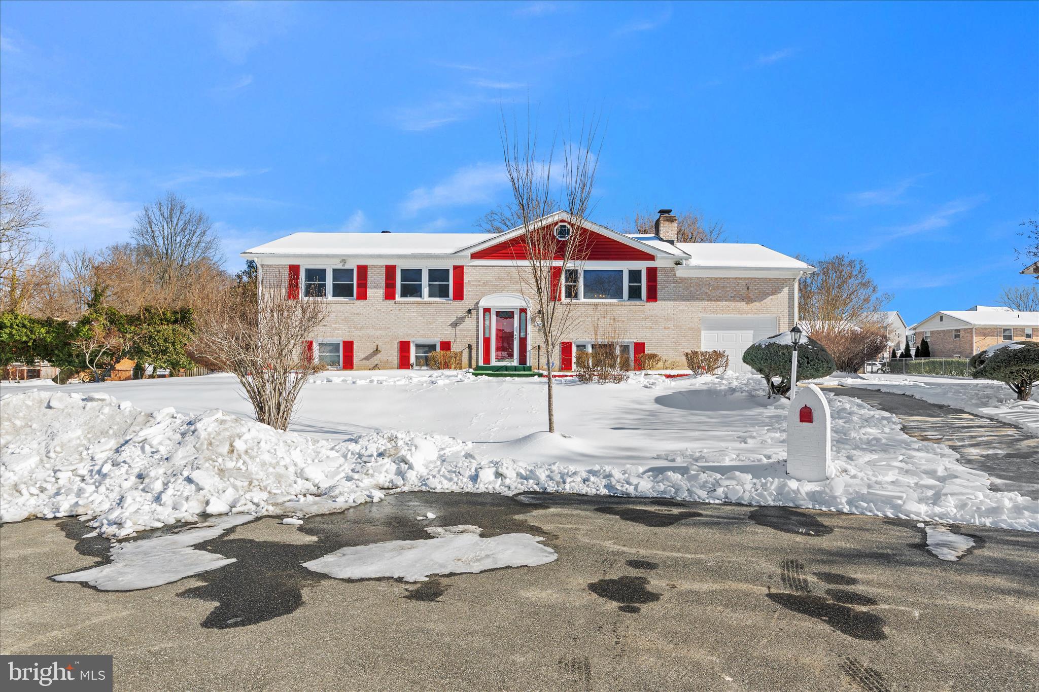 TANTALLON SQUARE - Residential