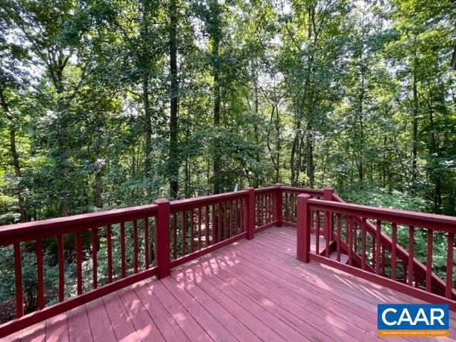 LAKE MONTICELLO - Residential