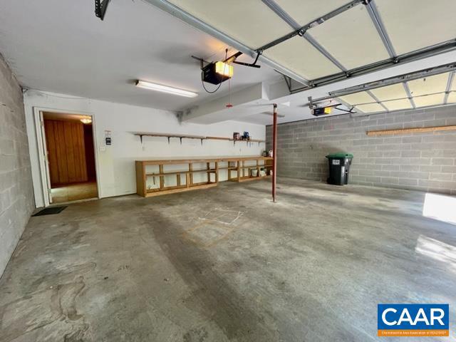 LAKE MONTICELLO - Residential