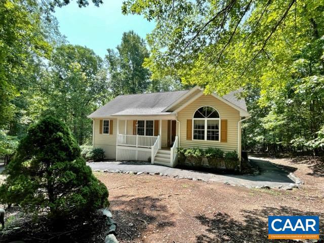 LAKE MONTICELLO - Residential