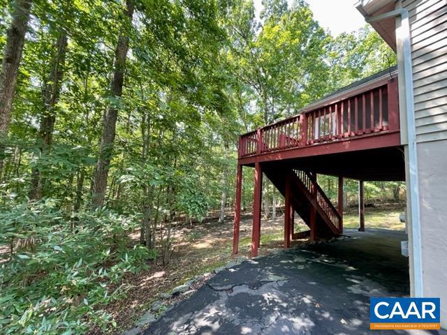 LAKE MONTICELLO - Residential