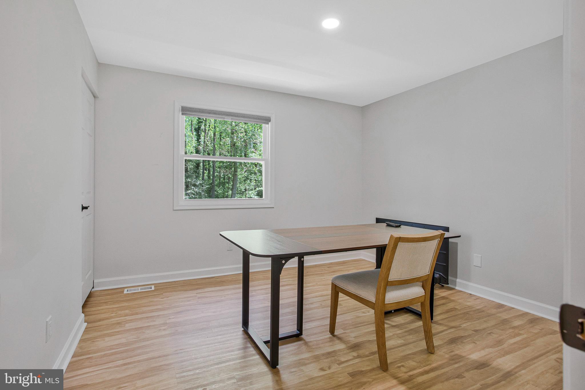 NORTH RIVER FOREST - Residential