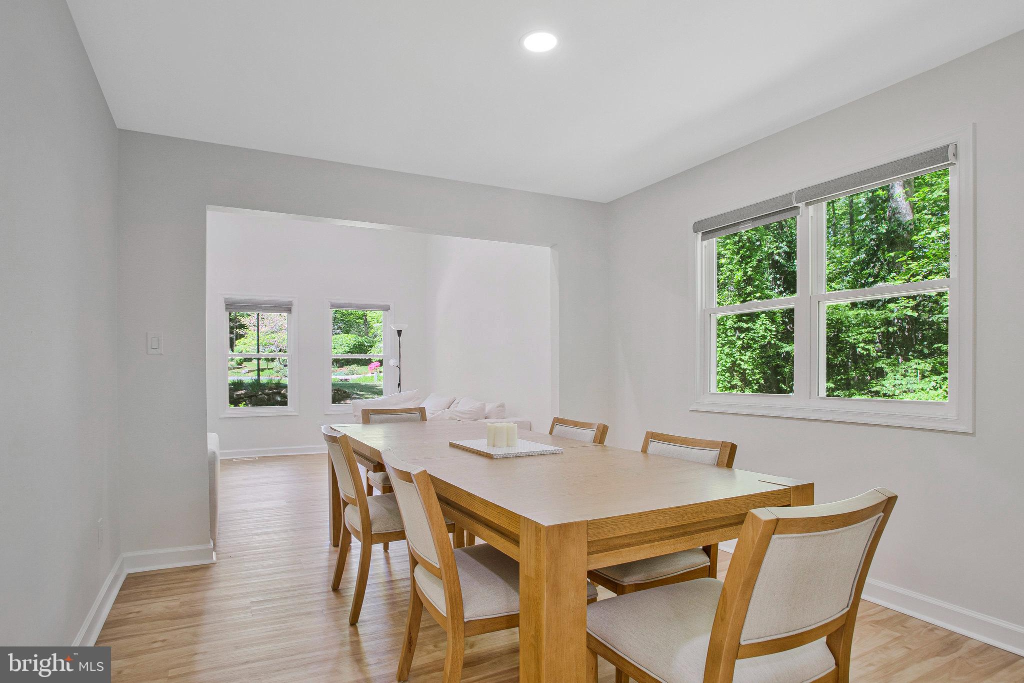 NORTH RIVER FOREST - Residential