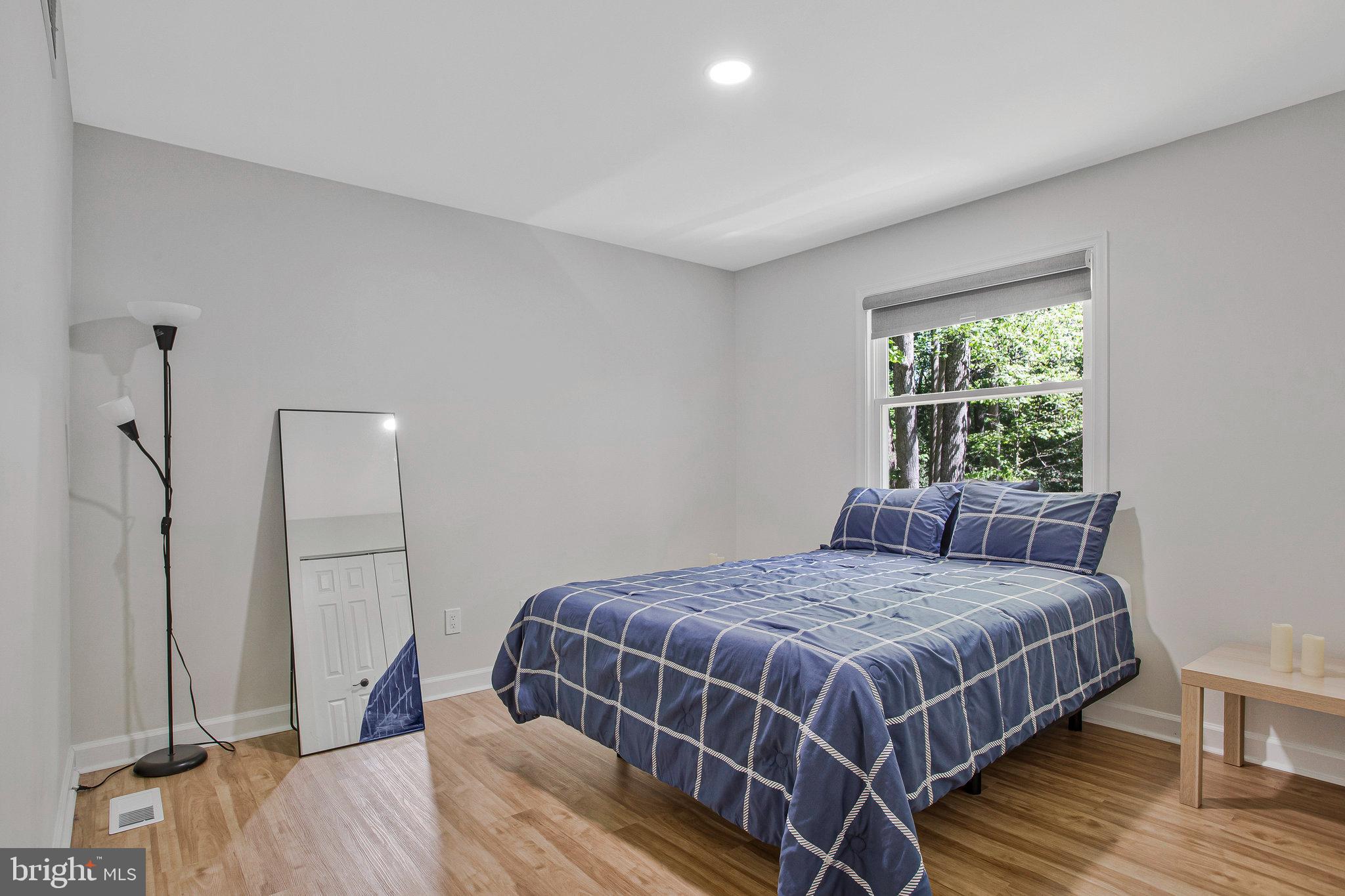 NORTH RIVER FOREST - Residential