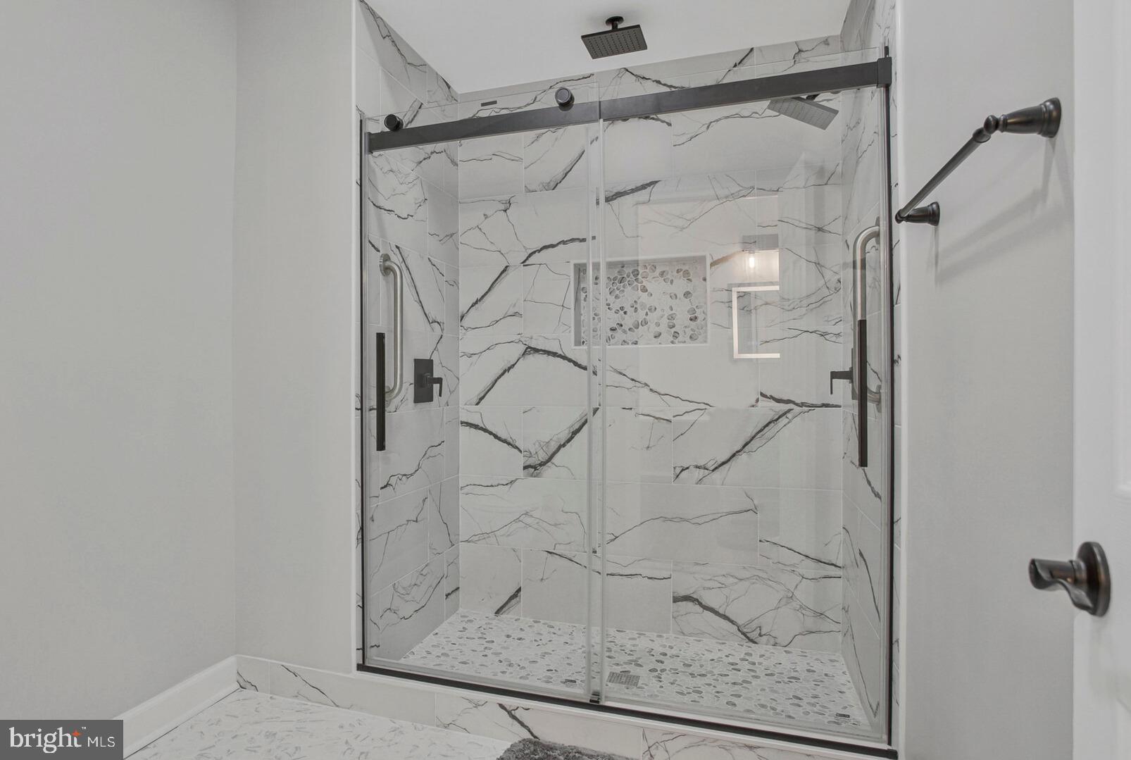 NORTH RIVER FOREST - Residential