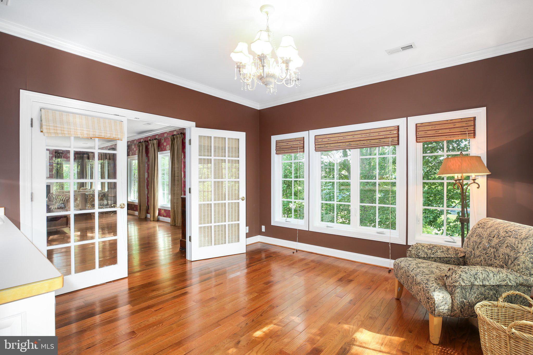 SNOW CREEK - Residential